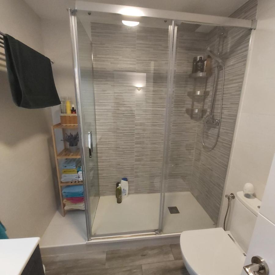 Apartamento En El Centro De Салоу Экстерьер фото