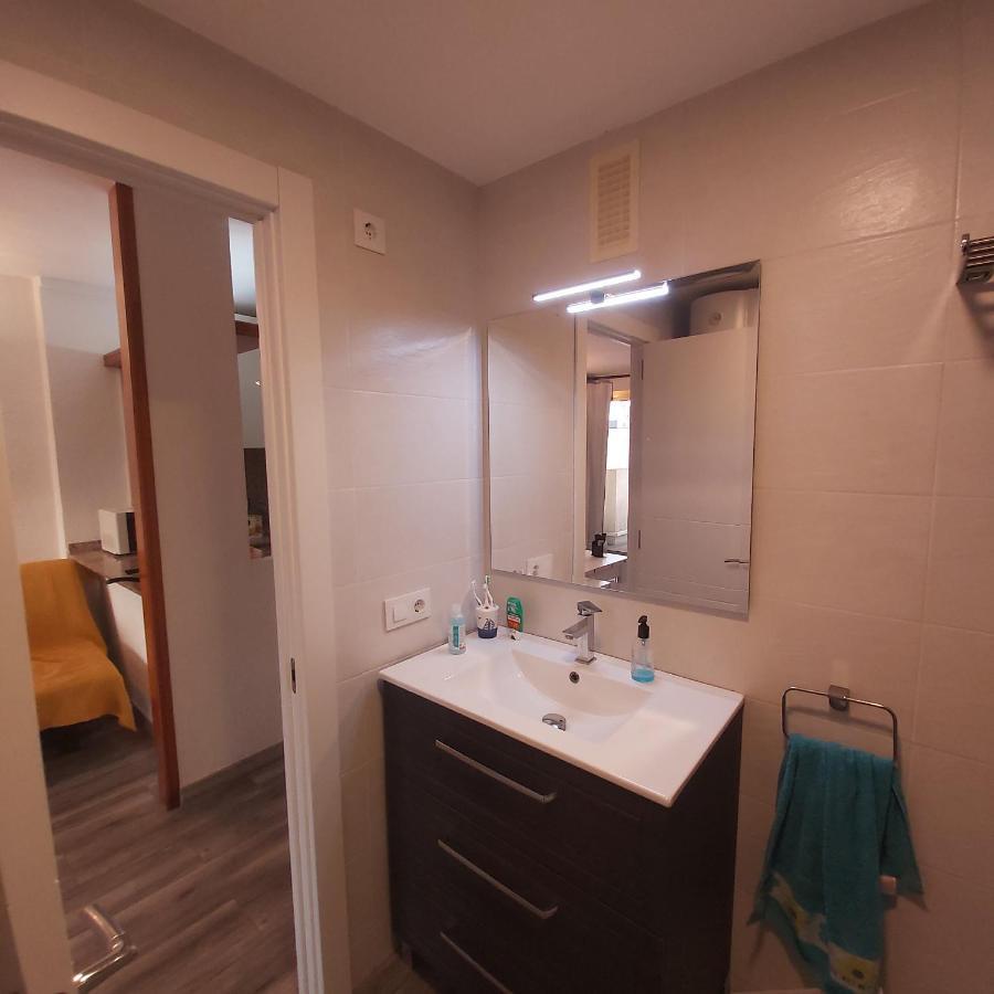 Apartamento En El Centro De Салоу Экстерьер фото