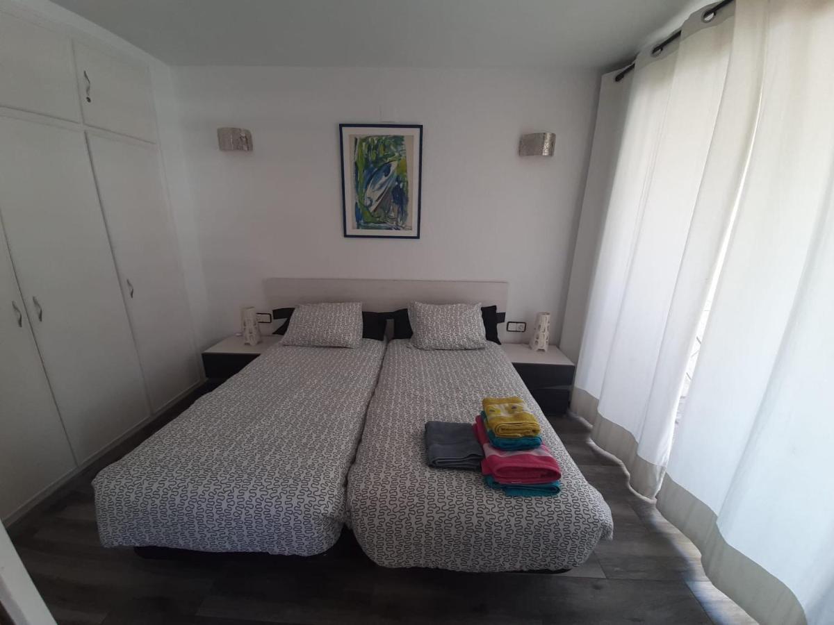 Apartamento En El Centro De Салоу Экстерьер фото