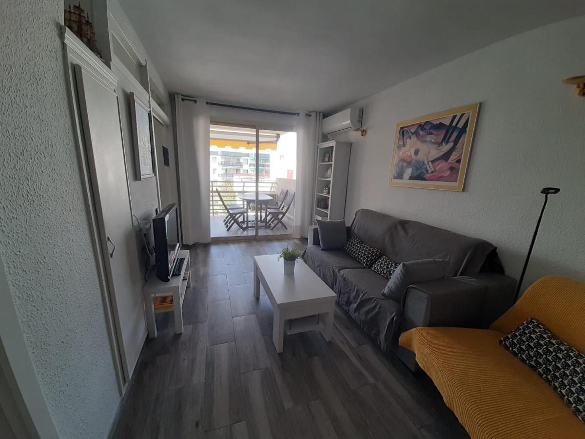 Apartamento En El Centro De Салоу Экстерьер фото