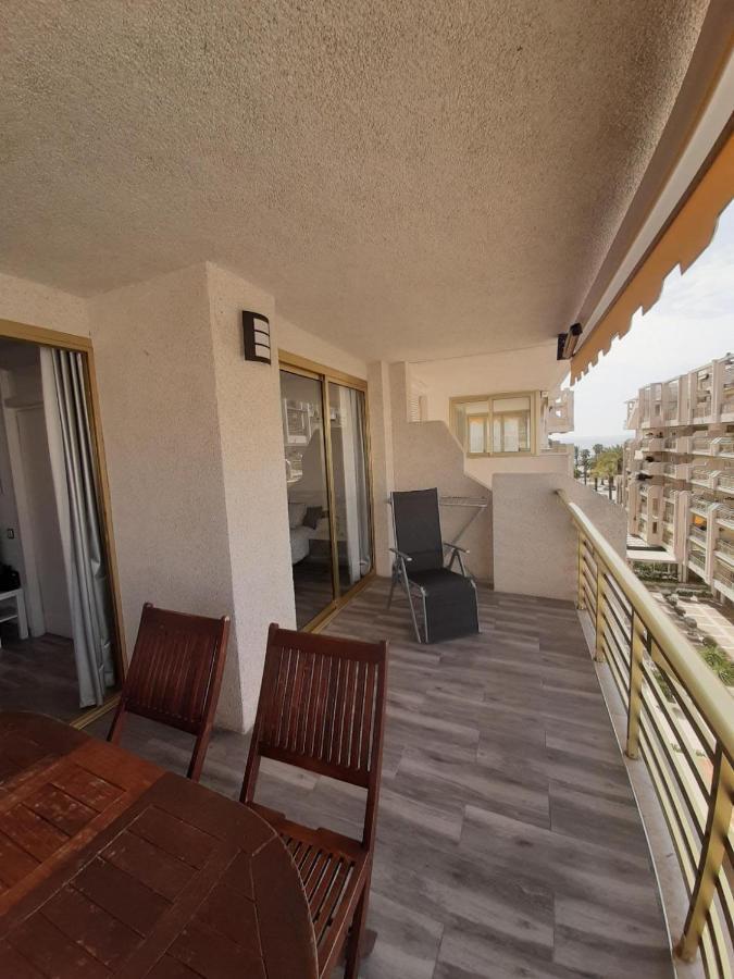 Apartamento En El Centro De Салоу Экстерьер фото